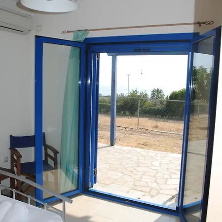 Akrotiri House Δωμάτια σε οικογενειακή κατοικία *