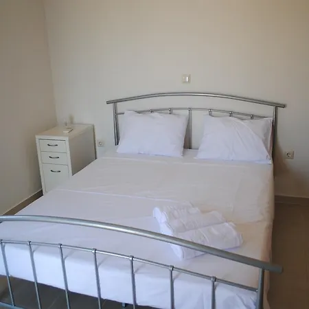 Akrotiri House Δωμάτια σε οικογενειακή κατοικία Κάρυστος
