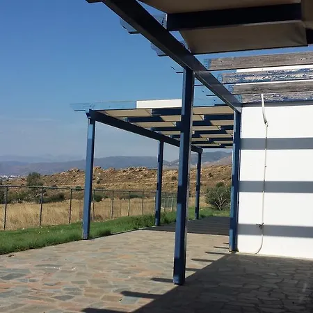 Akrotiri House Kwatera prywatna *
